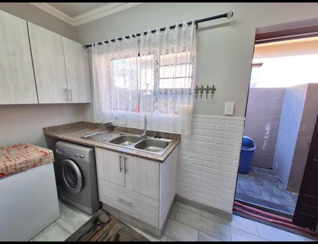 2 BEDROOM TOWNHOUSE FOR SALE IN DANA BAY